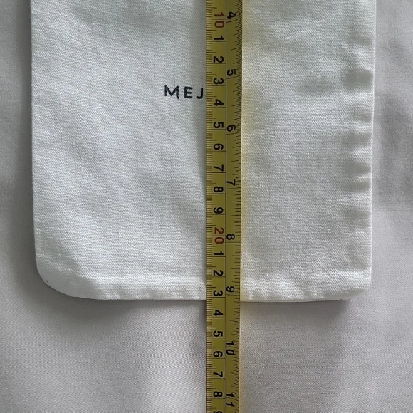 Mejuri Cream Jewelry Pouches - Picture 4 of 6